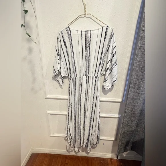 Lulu's Augas Santas Black and White Striped Swim Cover-Up - Picture 4 of 4